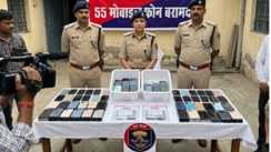 पटना पुलिस की बड़ी कामयाबी: मोबाइल छीनने वाले गिरोह का भंडाफोड़, 55 स्मार्टफोन के साथ 4 गिरफ्तार