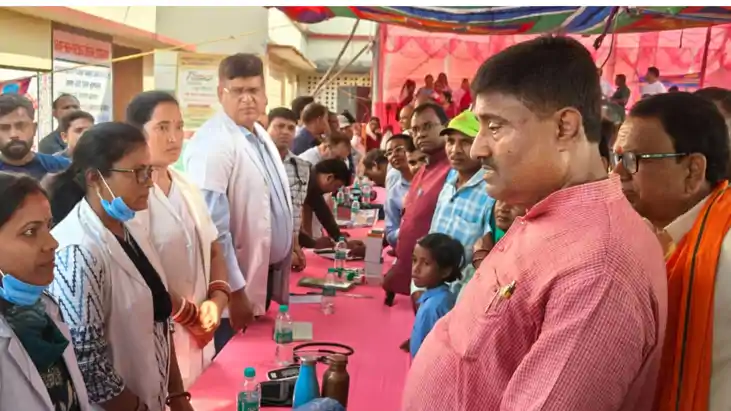 Muzaffarpur MLA Ajit Kumar resolves problems