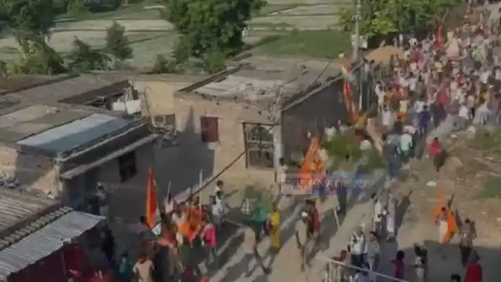 Muzaffarpur Stone pelting from mosque Muzaffarpur Stone pelting from mosque