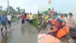 कोसी कटाव से सुपौल के इस गांव में तबाही : डीएम ने किया निरीक्षण, पीड़ितों को बांटी गई राहत सामग्री