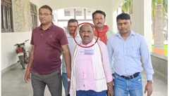 jahanabad mukhiya nandkishor ram arrested while taking bribe
