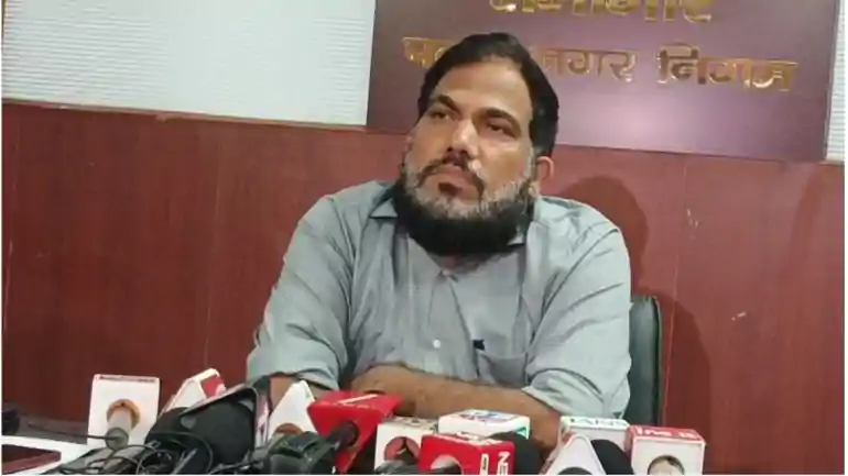 नगर आयुक्त ने कह दिया साफ-साफ : काम पर लौटे कर्मी, कार्य में बाधा डालने पर होगी कार्रवाई