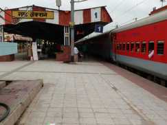 कोहरे ने लगाया ब्रेक, गयाजी जंक्शन से होकर चलनेवाली 9 ट्रेनें कैंसिल, यात्रियों की बढ़ी परेशानी