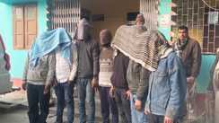 Bihar Crime : गोपालगंज में स्मैक सिंडिकेट का भंडाफोड़, पुलिस ने 7 तस्करों को किया गिरफ्तार, भारी मात्रा में मादक पदार्थ और मोबाइल किया बरामद