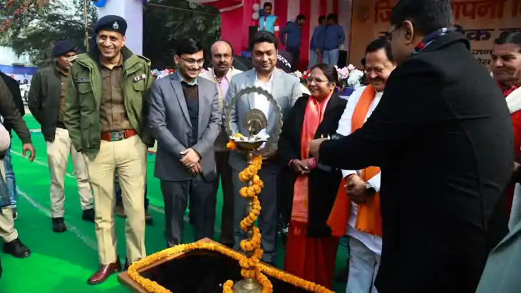 Bihar News : मुजफ्फरपुर में धूमधाम से मनाया गया जिला स्थापना