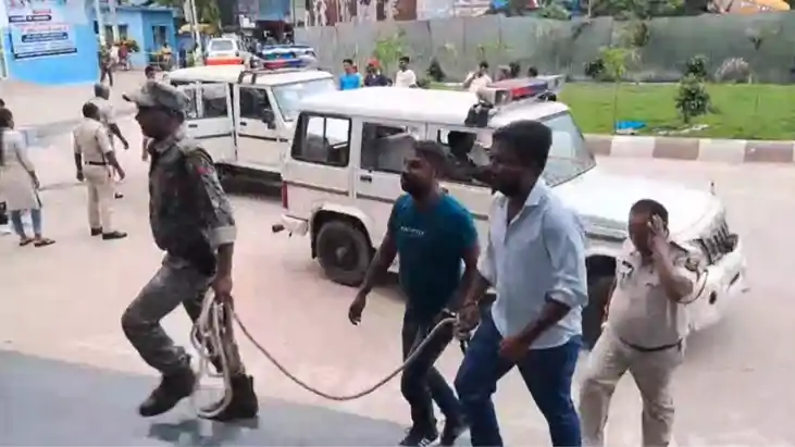 Bihar News : मुंगेर में वारंटी को गिरफ्तार करने गयी पुलिस टी