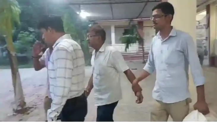 Bihar News : नालंदा में निगरानी की टीम ने की बड़ी कार्रवाई, ए