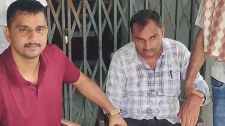purnea revenue employee rupak kumar arrested by vigilance