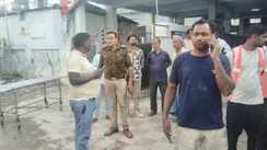 Bihar News : शौचालय टंकी में दम घुटने से पिता-पुत्र समेत एक ही परिवार के 4 लोगों की हुई मौत, नई नवेली दुल्हन की मांग का उजड़ा सिंदूर, 3 की हालत गंभीर 