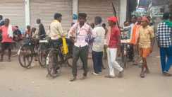 Labour Day Workers throng Hajipur daily labour market for jobs