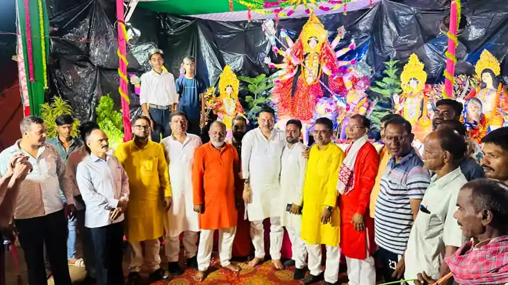 Navratri 2025 : जदयू नेता छोटू सिंह ने बड़हरा प्रखंड के कई प