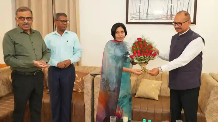 पूर्व डीजीपी विनय कुमार को दी गई भव्य विदाई, मुख्य सूचना आयु