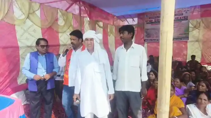 10 सूत्री मांगों को लेकर केंद्रीय रेलवे रेलयात्री संघ का एक 