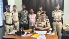 Bihar News : अररिया में साइबर थाना की पुलिस ने दो साइबर अपराधियों को किया गिरफ्तार, 20 हज़ार रूपये और मोबाइल किया बरामद  