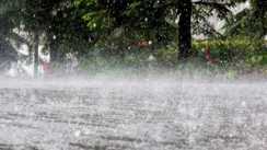 UP Weather:  सहारनपुर से लेकर बहराइच तक यूपी के इन 45 जिलों में रेड अलर्ट, झमाझम बरसेंगे बदरा