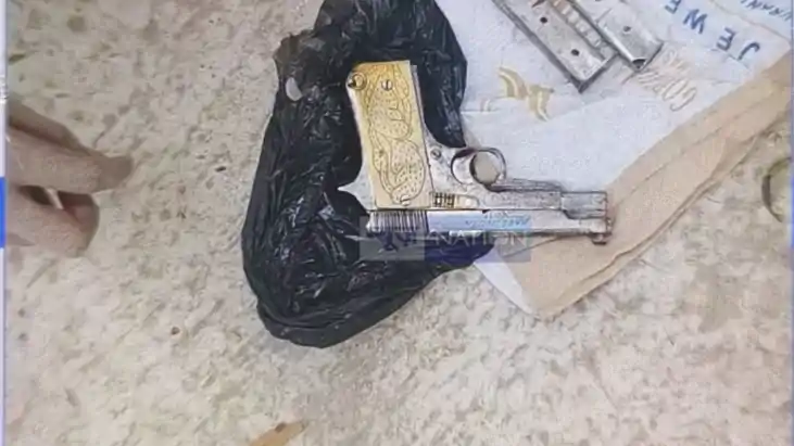Bihar Crime: शराब माफिया पर पुलिस का बड़ा वार, छापेमारी में Bihar Crime: शराब माफिया पर पुलिस का बड़ा वार, छापेमारी में