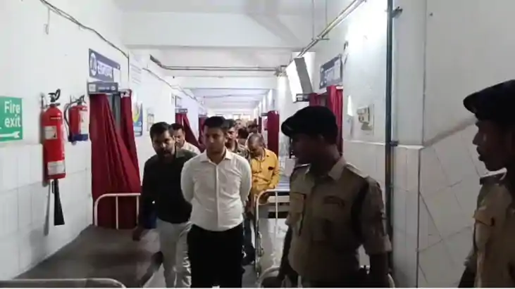 Bihar News : कैमूर डीएम कुमार अनुराग ने मोहनिया अनुमंडलीय अस Bihar News : कैमूर डीएम कुमार अनुराग ने मोहनिया अनुमंडलीय अस