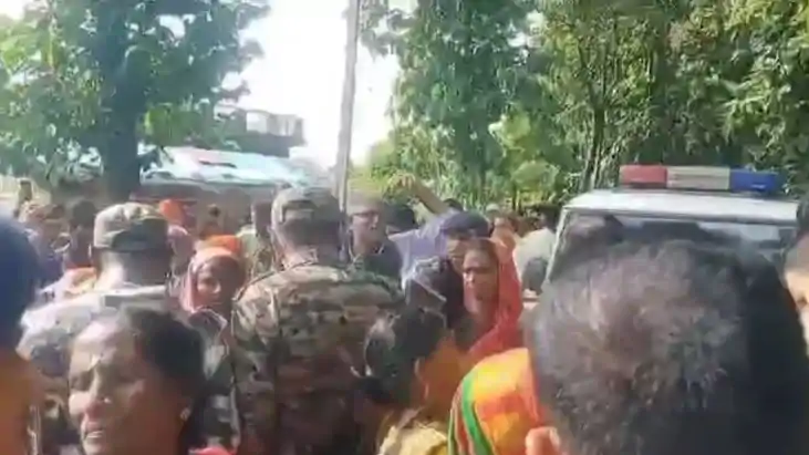 Bagaha Bihar Police Team Attacked During Land Dispute Probe