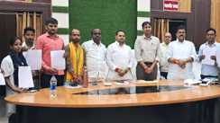 Bihar News : गया नगर निगम में अनुकंपा के आधार पर 9 अभ्यर्थियों को मिला नियुक्ति पत्र, सफाई जमादार की मिली नौकरी