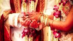 Bihar News : लव मैरेज के दो दिन बाद प्रेमिका को छोड़कर फरार हुआ प्रेमी, आरोपी की तलाश में जुटी पुलिस  