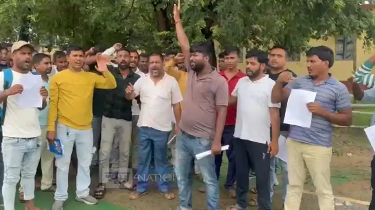 सरकारी कर्मचारी सरकारी कर्मचारी