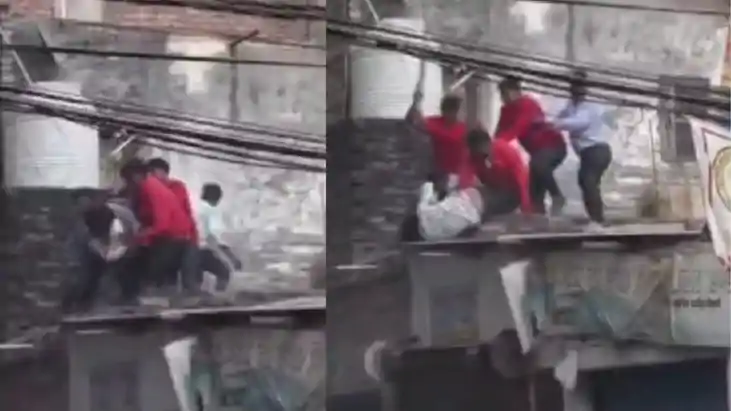 इंसानियत' हुई शर्मसार, भीड़ ने युवक को छत से फेंका और कुत्तो