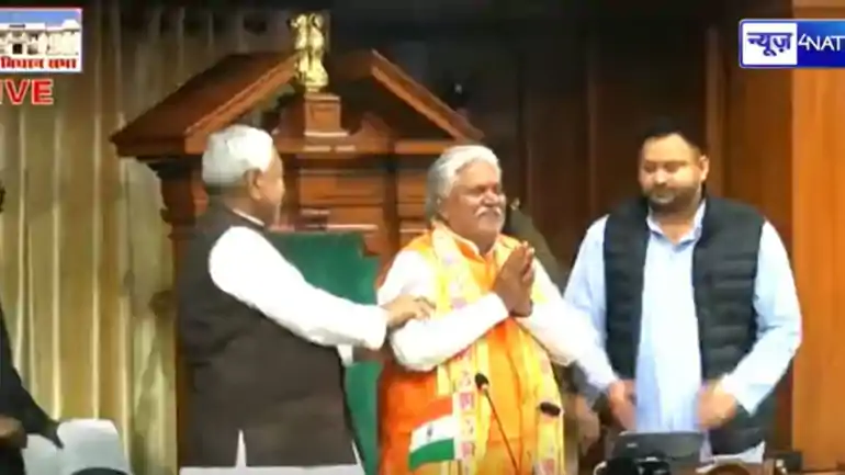 सीएम नीतीश तेजस्वी 