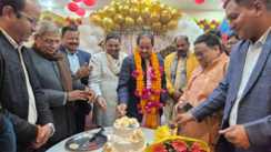 मीटिंग के बीच विधायक को पड़ा दिल का दौरा, इलाज के दौरान मौत, एक दिन पहले जन्मदिन का काटा था केक