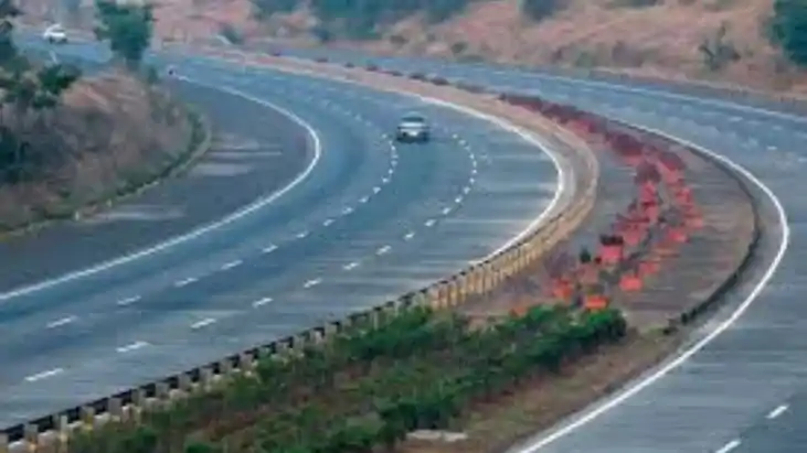Bihar Plans Ganga Expressway With Emergency Airstrip Route
