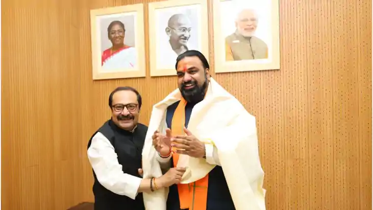 'आदर्श ग्राम' के रूप में विकसित होगी महान विभूतियों की जन्मस