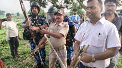 Purnea Land Clash Arrow Hits Cop During Eviction Drive