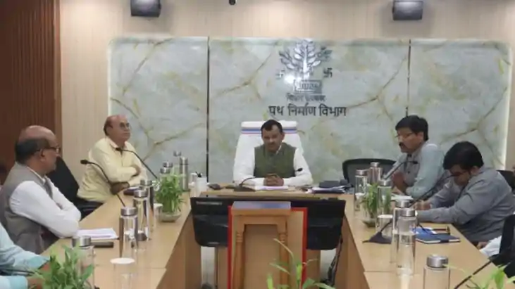 Bihar News : पथ निर्माण विभाग के सचिव पंकज कुमार पाल ने की 4