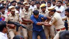 Motihari Sarpanch Wife Leads Attack on Police Team 4 Injured