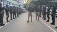 नवादा में होली पर 'सुरक्षा कवच': डीएसपी और एसडीपीओ ने संभाली कमान, फ्लैग मार्च से दिया शांति का संदेश