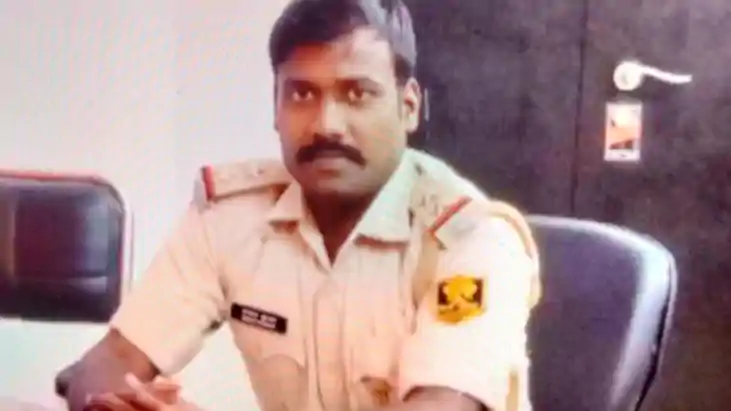 वैशाली पुलिस का बड़ा एक्शन: शराब माफियाओं से सांठगांठ के आरो