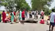 बिक्रम में बिजली का करंट लगने से दो भैंसों की मौत, मुआवजे की मांग को लेकर एनएच-139 को किया जाम