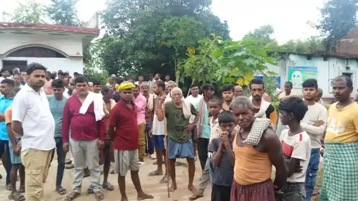 Bihar Crime : औरंगाबाद में बेख़ौफ़ बदमाशों ने 20 लाख के गहनों 