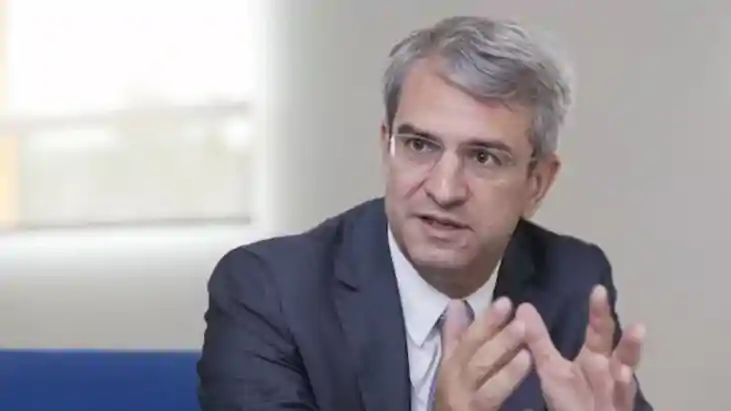 CEO Fired a job - महिला स्टाफ से इश्क लड़ाना बड़ी कंपनी के स CEO Fired a job - महिला स्टाफ से इश्क लड़ाना बड़ी कंपनी के स