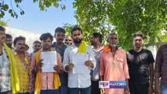 Bihar News: सीओ और राजस्वकर्मी दफ्तर से गायब, ग्रामीणों ने एसडीओ से लगाई गुहार