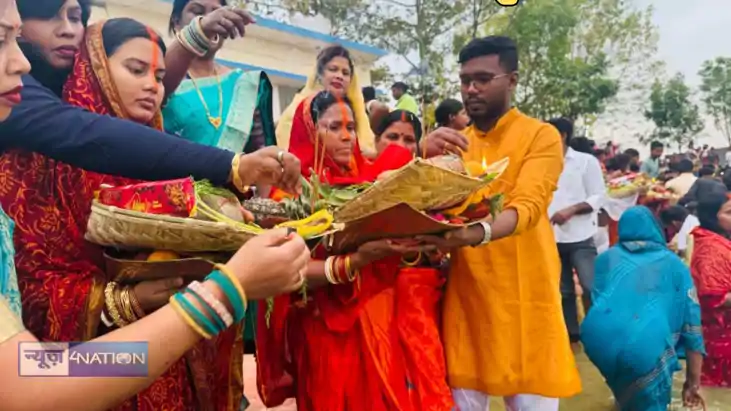 Chaiti chhath 2025 - विधायक दीपा मांझी ने डूबते सूर्य को दिय