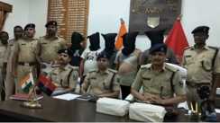 पुलिस का बड़ा एक्शन: हथियार के साथ 5 अपराधी गिरफ्तार, तीन देसी कट्टा और कारतूस बरामद