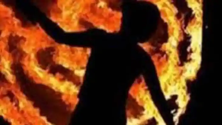 Bihar Crime: पिता को जिंदा जलाने की कोशिश, बेटे ने रिश्ते को Bihar Crime: पिता को जिंदा जलाने की कोशिश, बेटे ने रिश्ते को