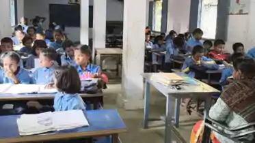 Bhagalpur Primary school 5 classes taught