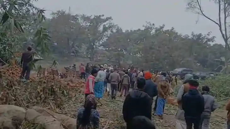 Bihar Land Mafia Bold Illegal Road Seizure 