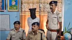 Bihar News : गया पुलिस ने की बड़ी कार्रवाई, फायरिंग मामले में लोडेड पिस्टल के साथ कुख्यात 'गब्बर' को किया गिरफ्तार, 7 दिन पहले ही जेल से आया था बाहर