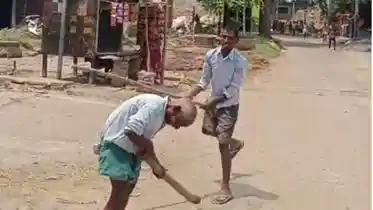 भूमि सर्वे के दौरान भड़का विवाद: दो पक्षों में जमकर मारपीट, लाठी-डंडे और हथियारों से हमले में दर्जनभर घायल