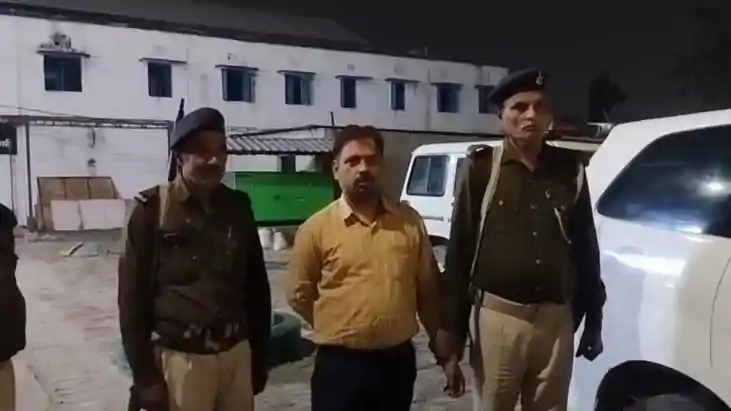 Bettiah JE Held Taking 10 percent Cut