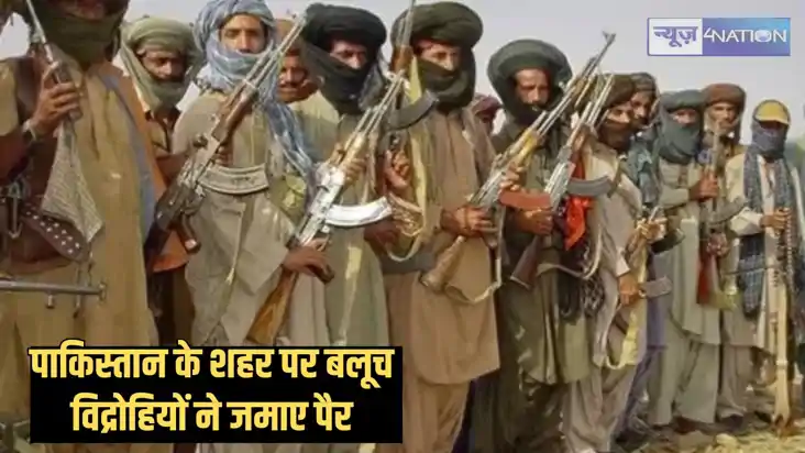 India-Pakistan Tensions - भारत के हमले की खौफ में जी रहे पाक India-Pakistan Tensions - भारत के हमले की खौफ में जी रहे पाक
