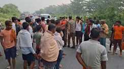 Bihar News: नालंदा में सड़क पर मातम,  बाइक सवार पिता-पुत्र-पुत्री को बेकाबू ट्रक ने रौंदा, मासूम की मौत से फूटा ग़ुस्सा, घंटों जाम रहा हाईवे