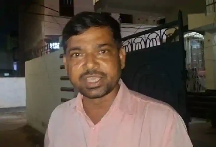 टीआरई -4 का नोटिफिकेशन जारी करने की मांग के लिए आंदोलन से पू टीआरई -4 का नोटिफिकेशन जारी करने की मांग के लिए आंदोलन से पू